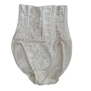 NWOT Vintage Women’s White Lace Hook Eye Corset Shapewear Panty